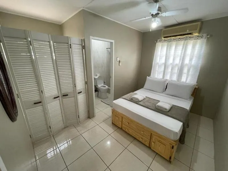 Jacuzzi Garden House Villa Diego Martin 0*,