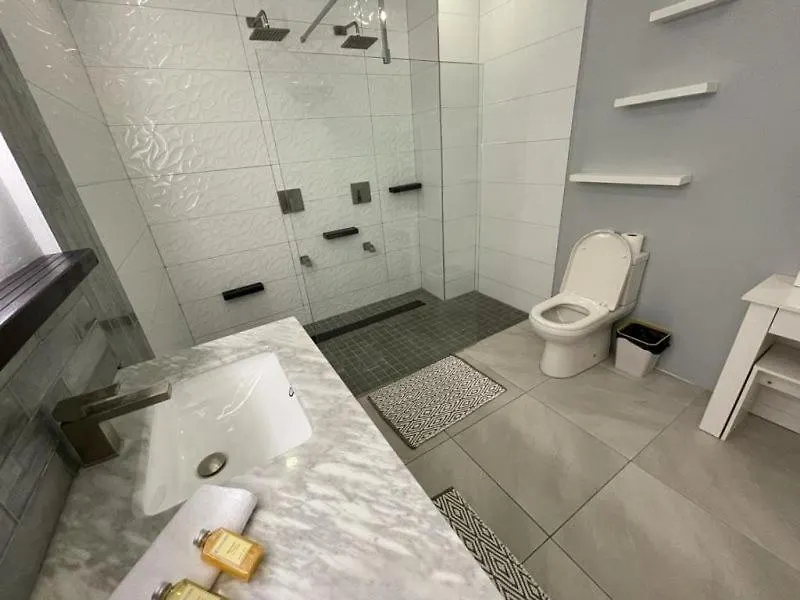 Holiday home Jacuzzi Garden House Villa Diego Martin
